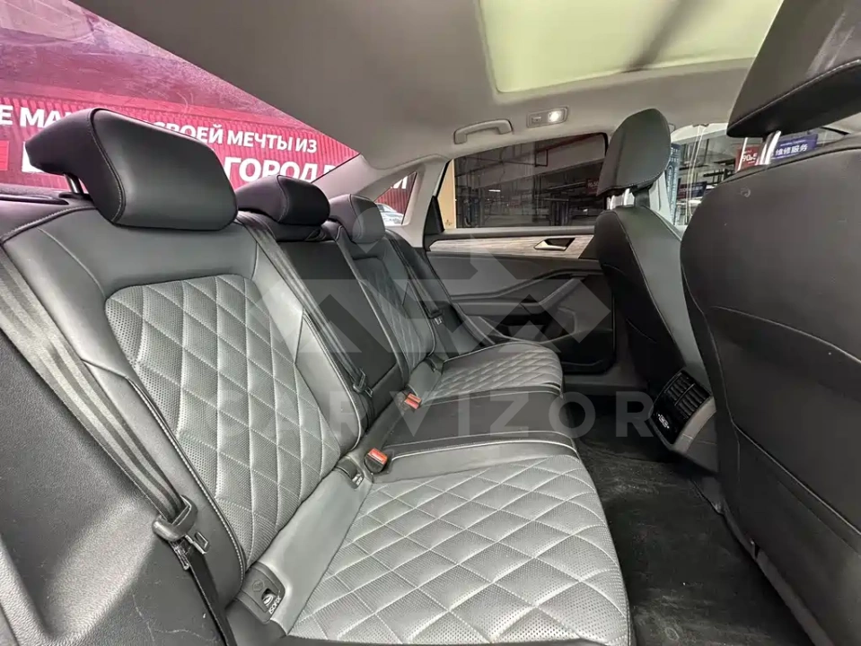 Volkswagen Sagitar
