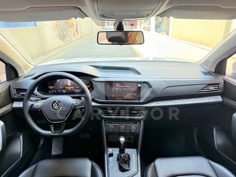 Volkswagen Tharu