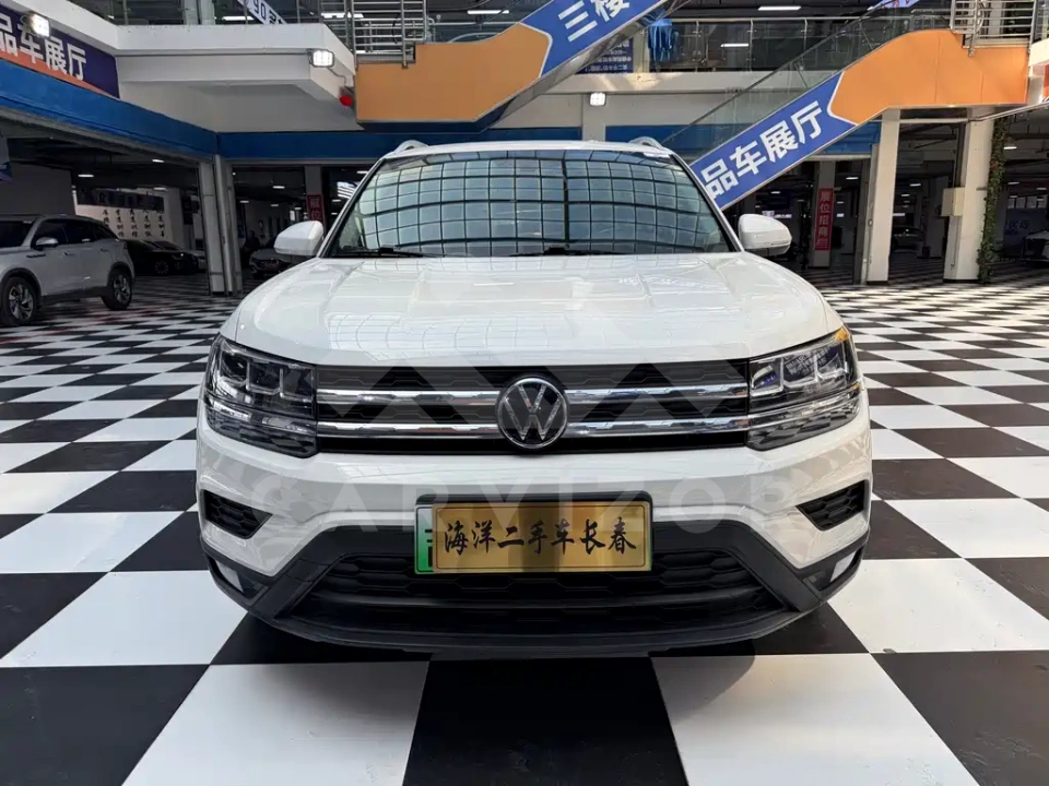 Volkswagen Tharu