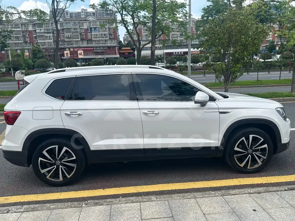 Volkswagen Tharu