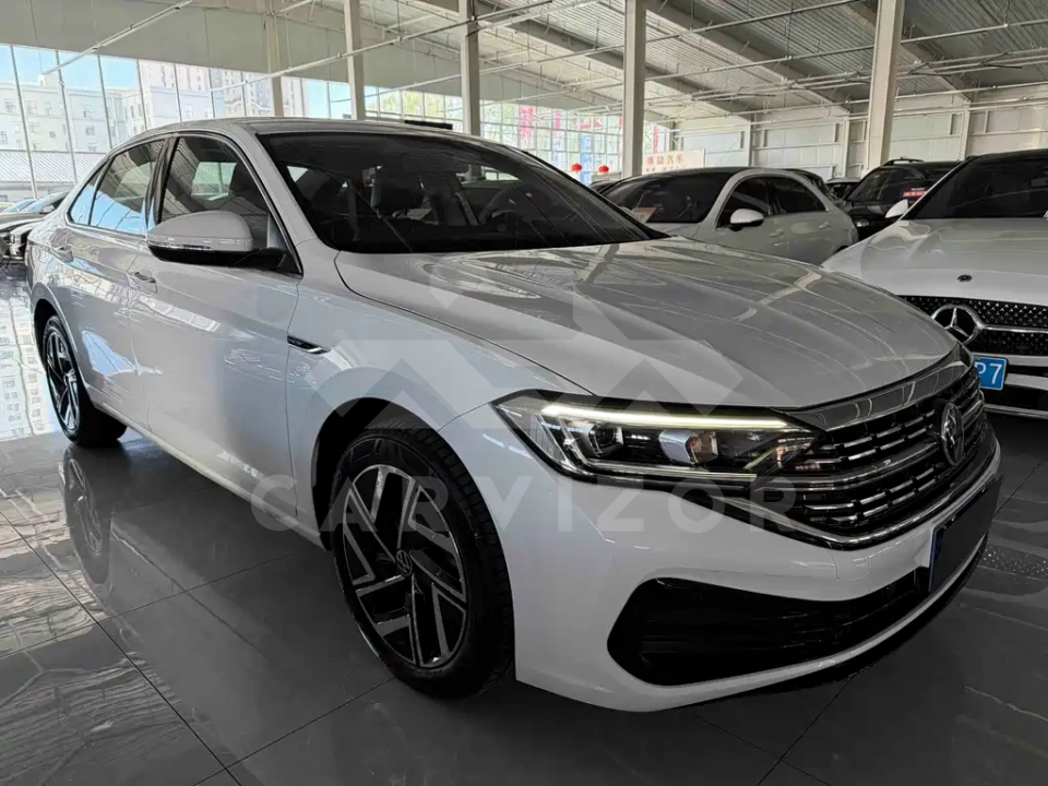 Volkswagen Sagitar