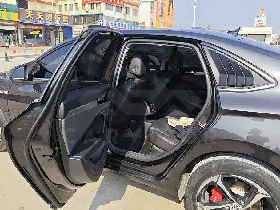 Volkswagen Sagitar