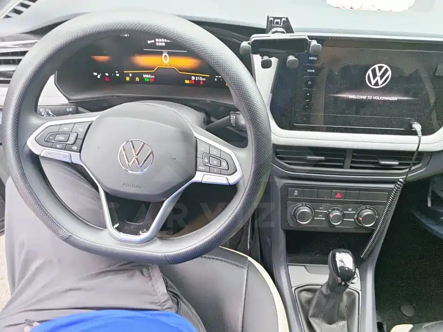 Volkswagen Tharu