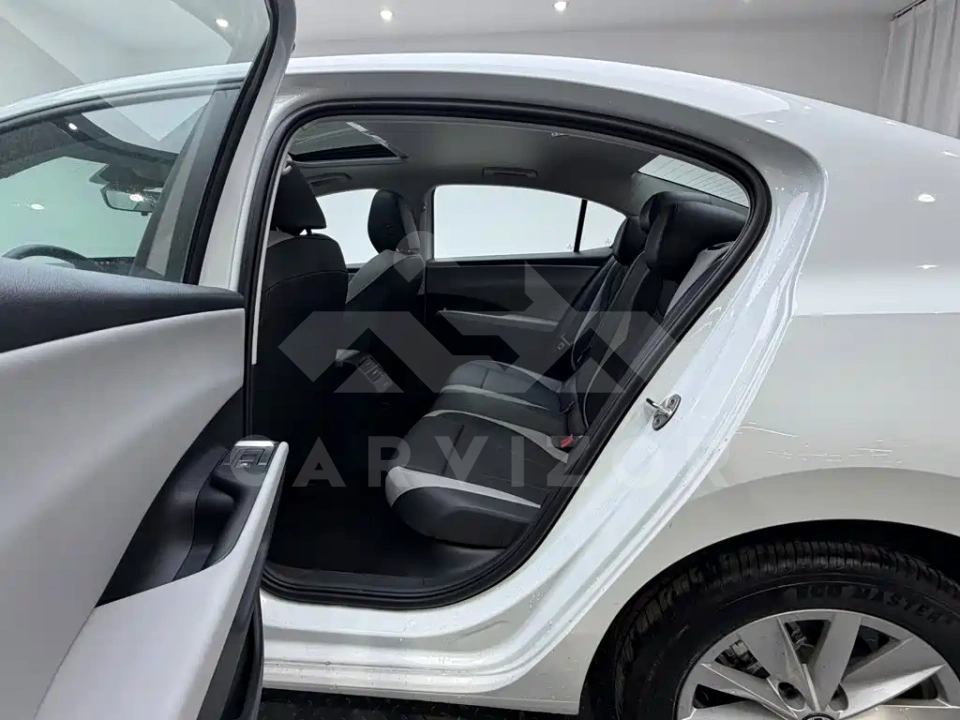 Volkswagen Sagitar