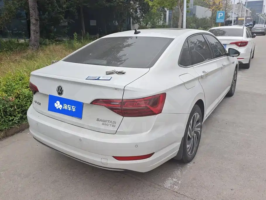 Volkswagen Sagitar