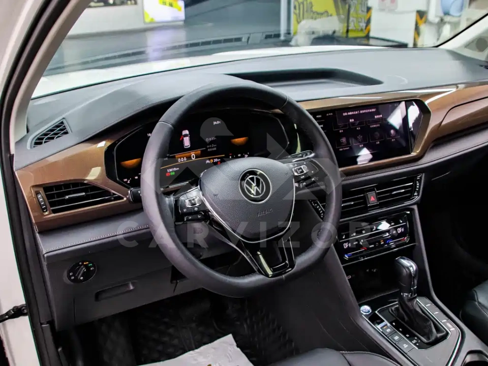Volkswagen Tharu