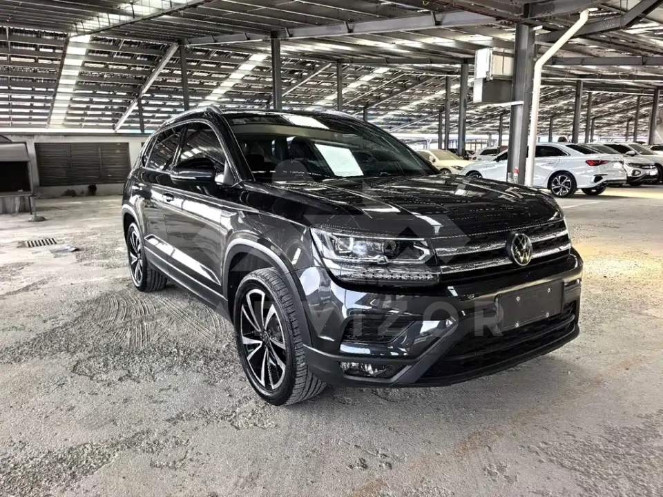 Volkswagen Tharu