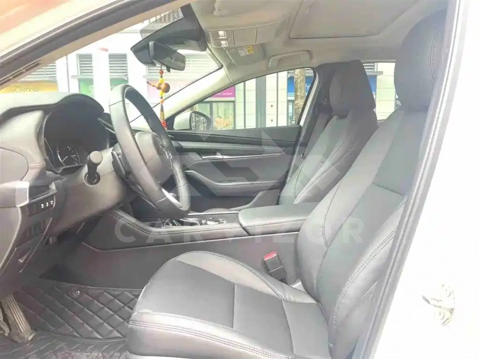 Mazda 3 Axela