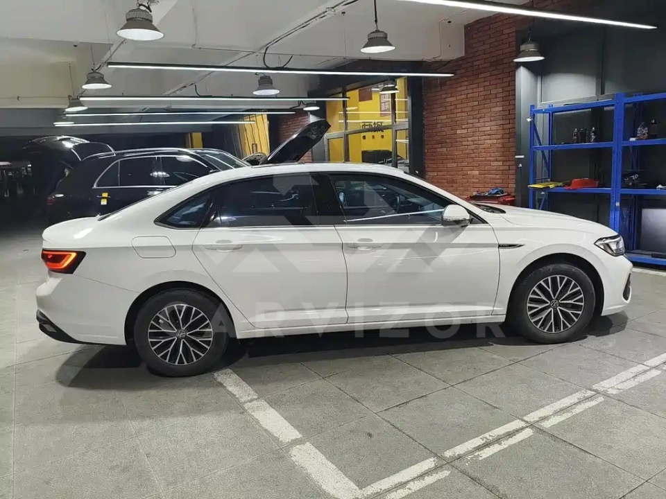Volkswagen Sagitar