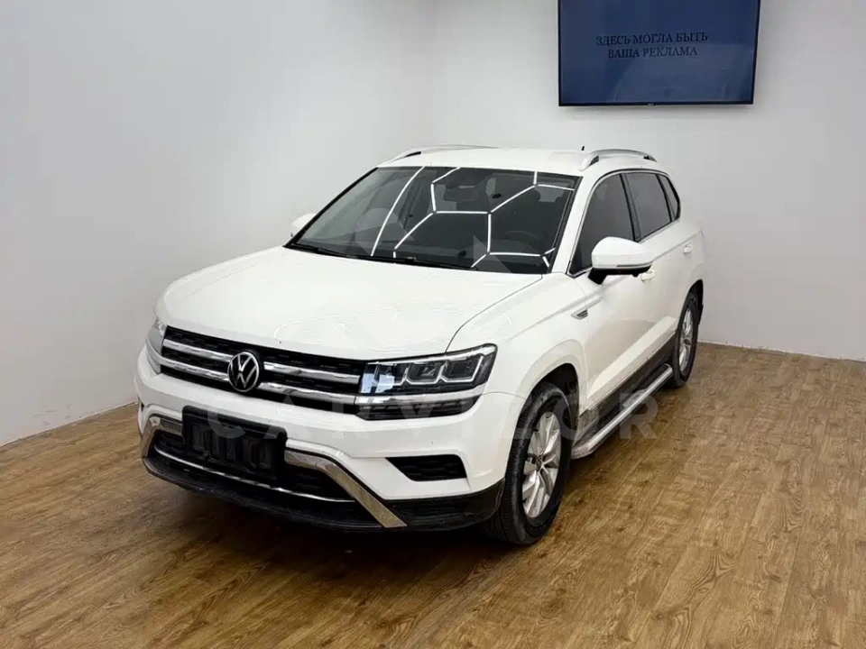 Volkswagen Tharu
