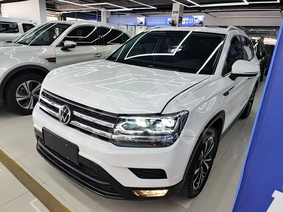 Volkswagen Tharu