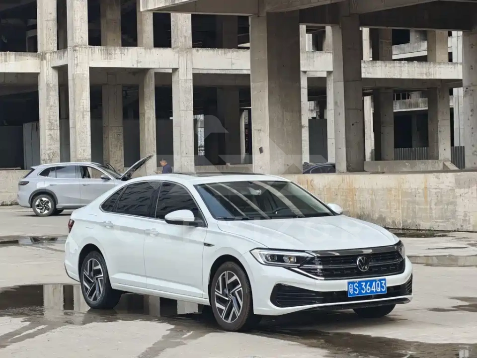 Volkswagen Sagitar