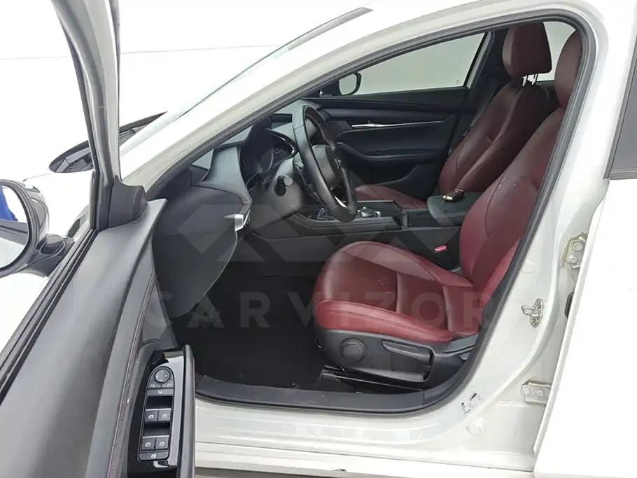 Mazda 3 Axela