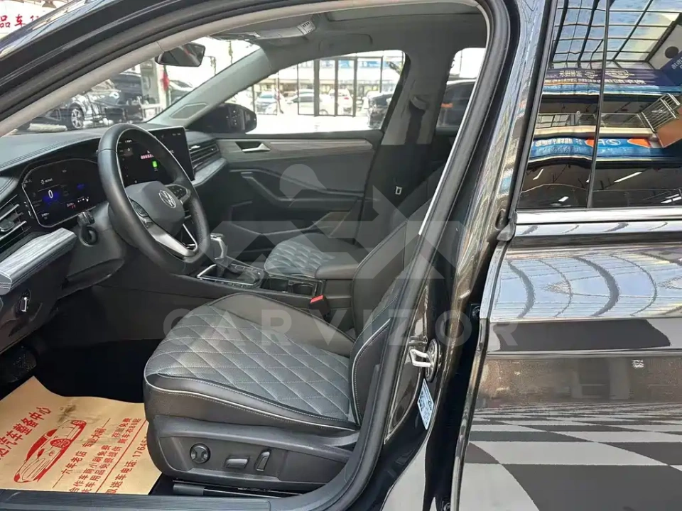 Volkswagen Sagitar