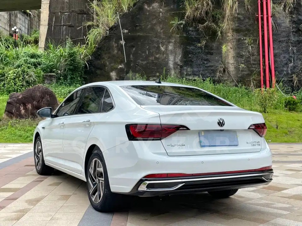 Volkswagen Sagitar
