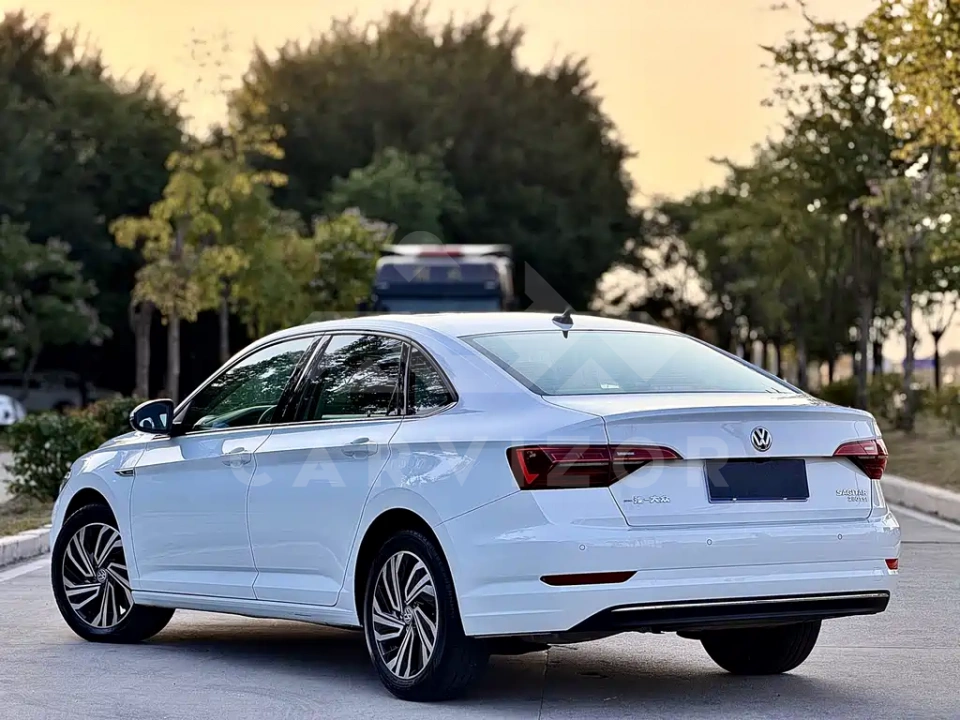 Volkswagen Sagitar