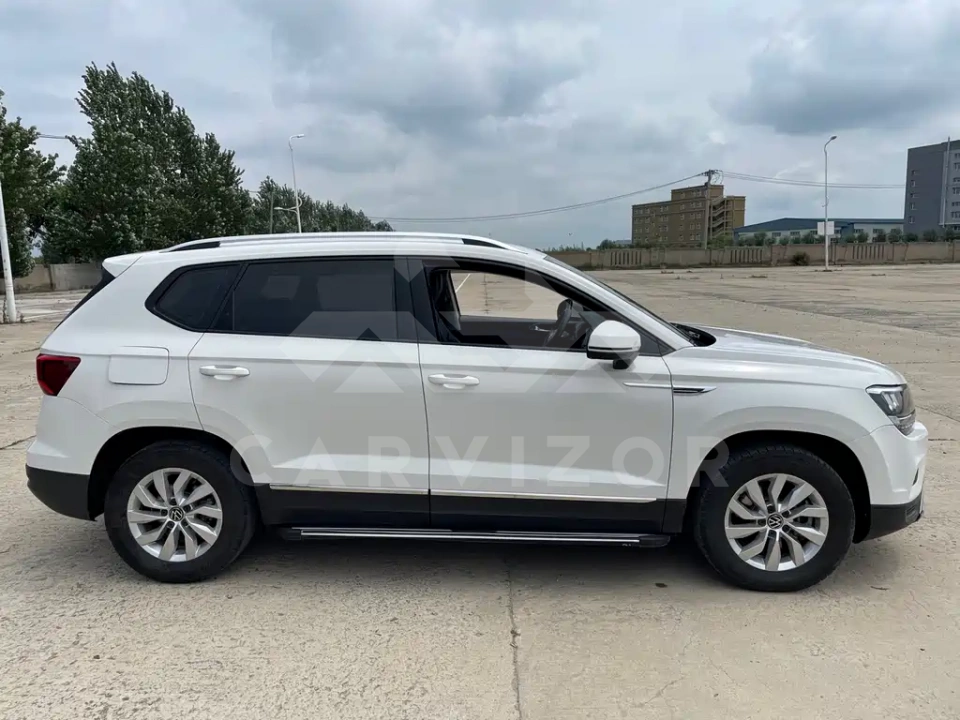 Volkswagen Tharu