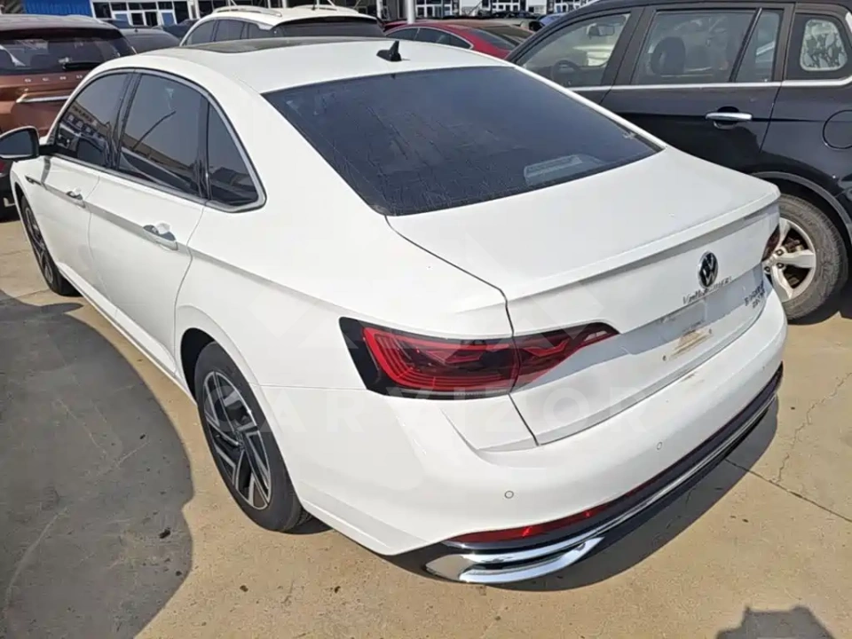 Volkswagen Sagitar