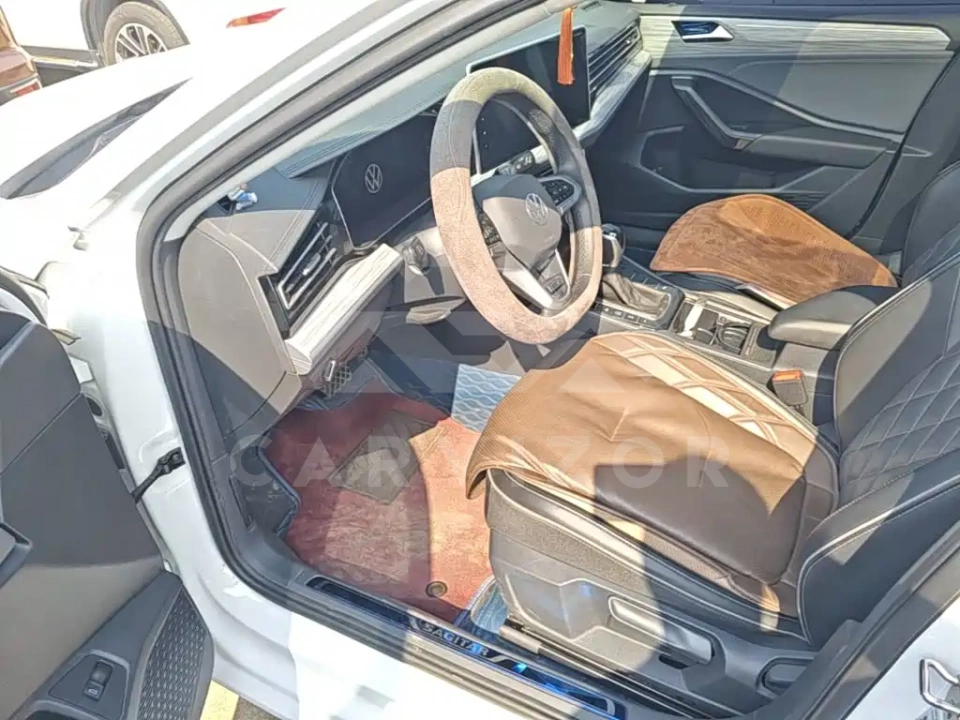 Volkswagen Sagitar