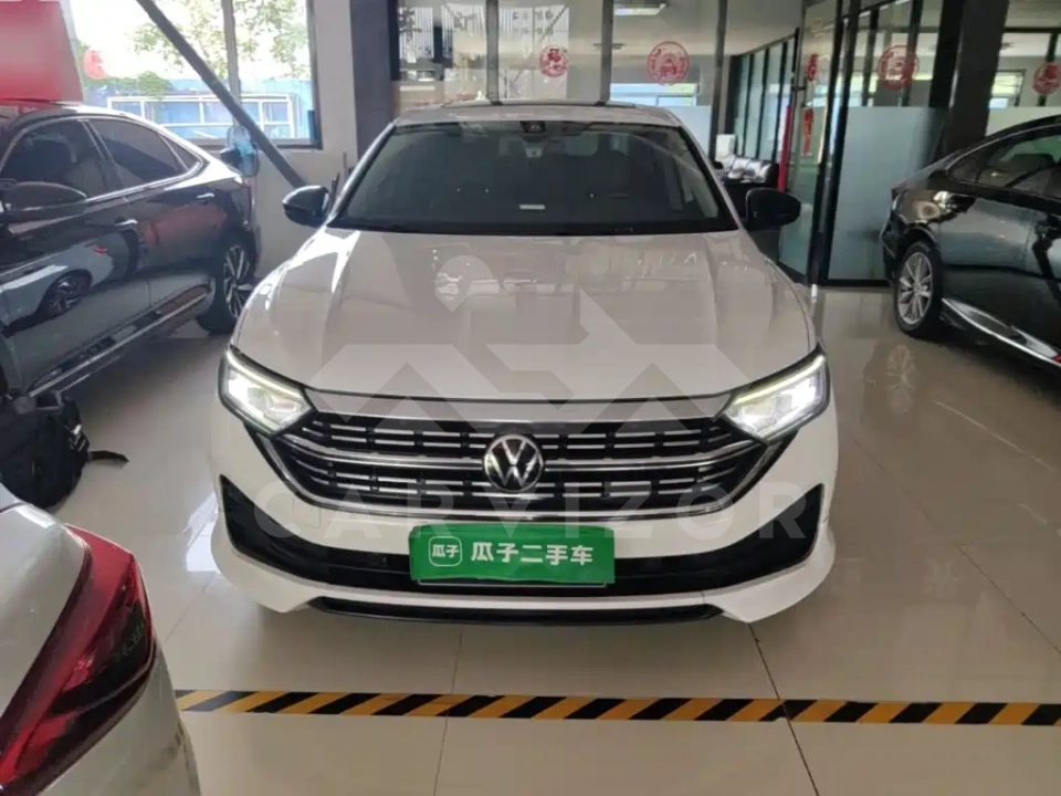 Volkswagen Sagitar