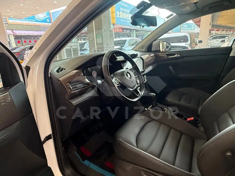 Volkswagen Tharu