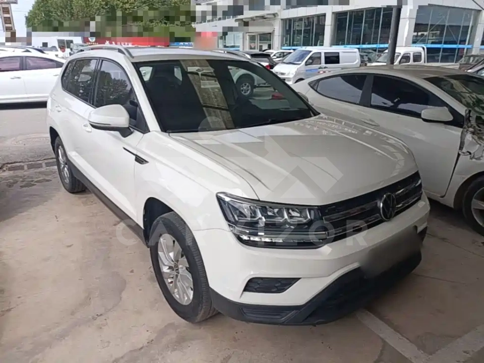 Volkswagen Tharu