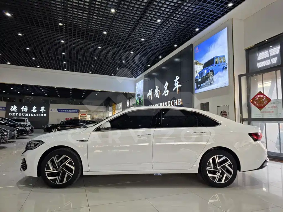 Volkswagen Sagitar