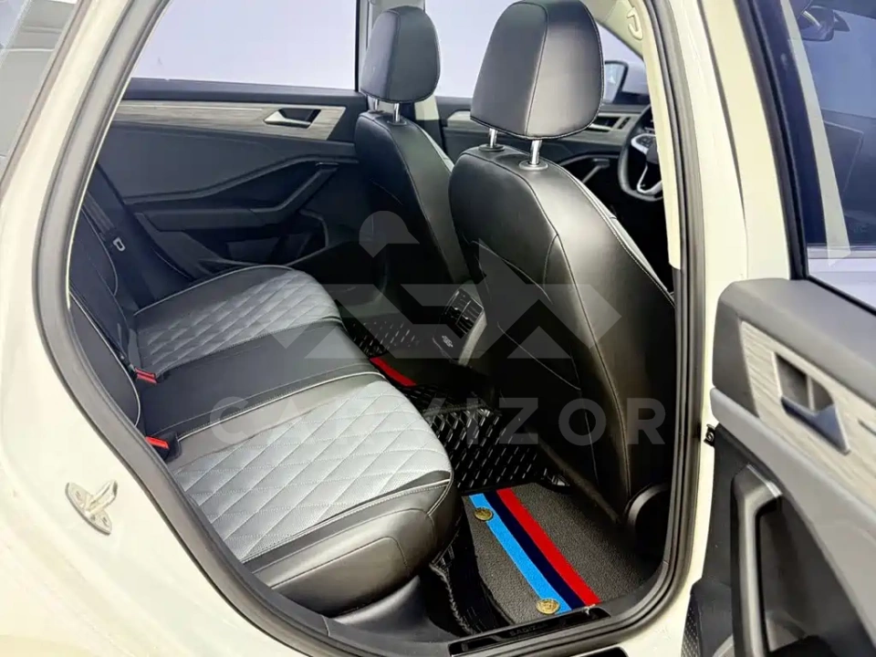 Volkswagen Sagitar