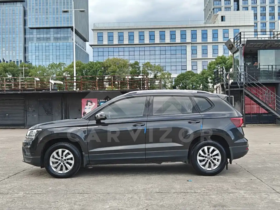 Volkswagen Tharu