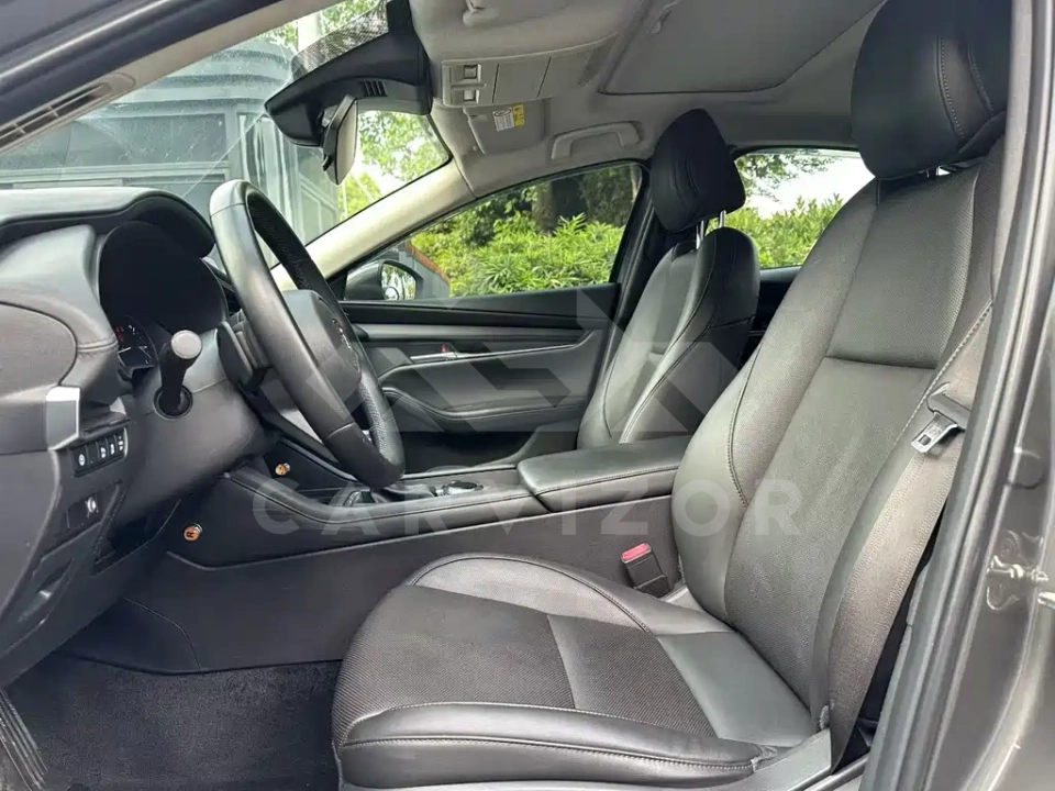 Mazda 3 Axela