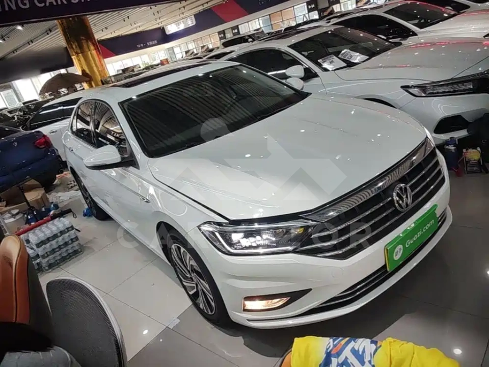 Volkswagen Sagitar