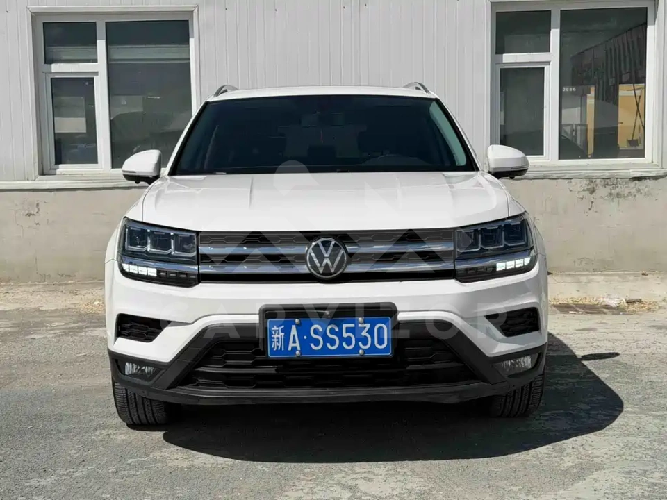 Volkswagen Tharu