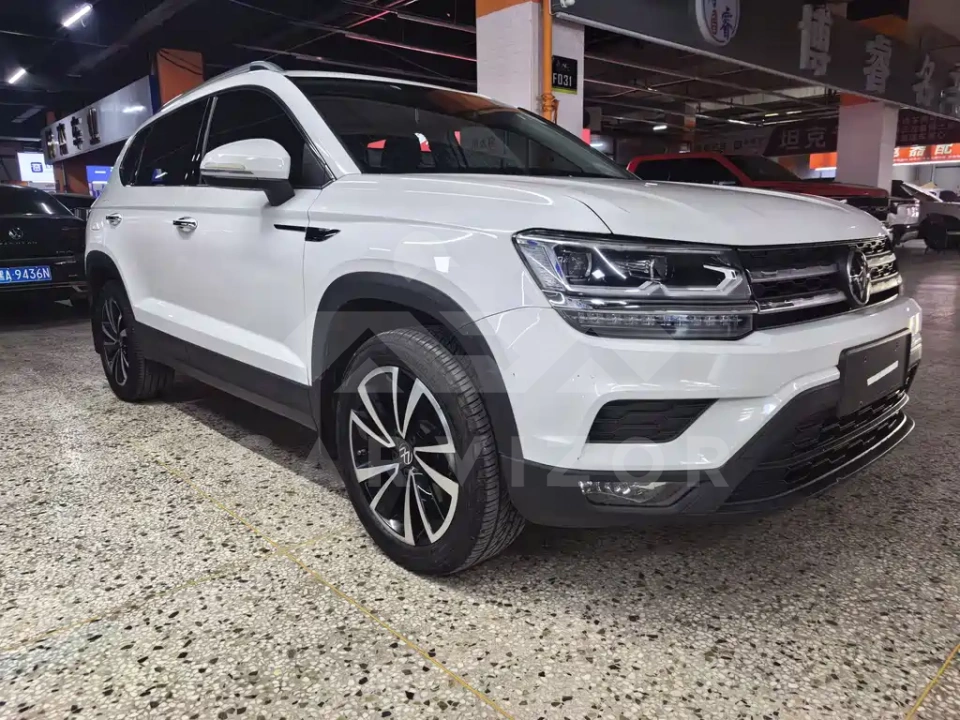 Volkswagen Tharu