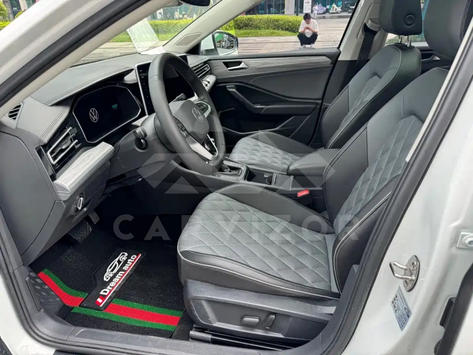 Volkswagen Sagitar