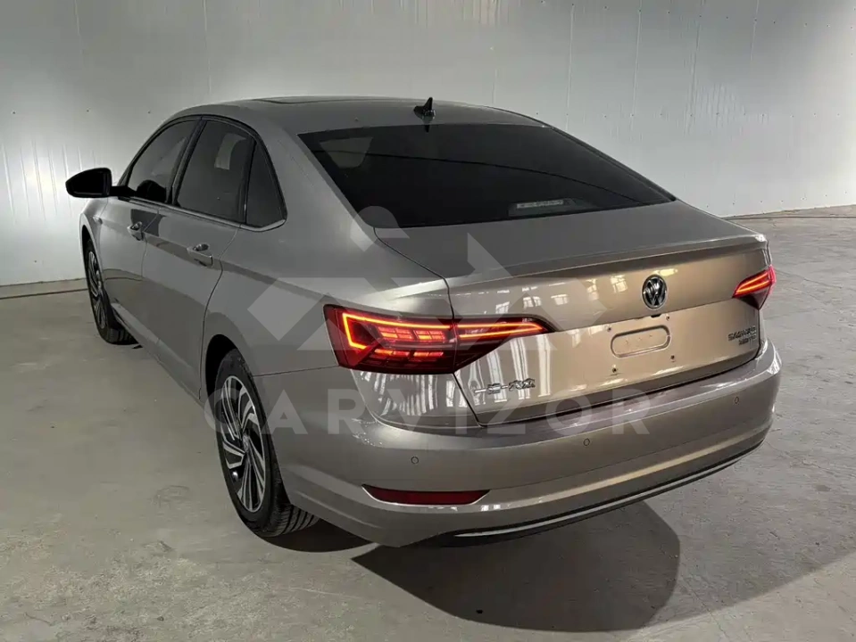 Volkswagen Sagitar