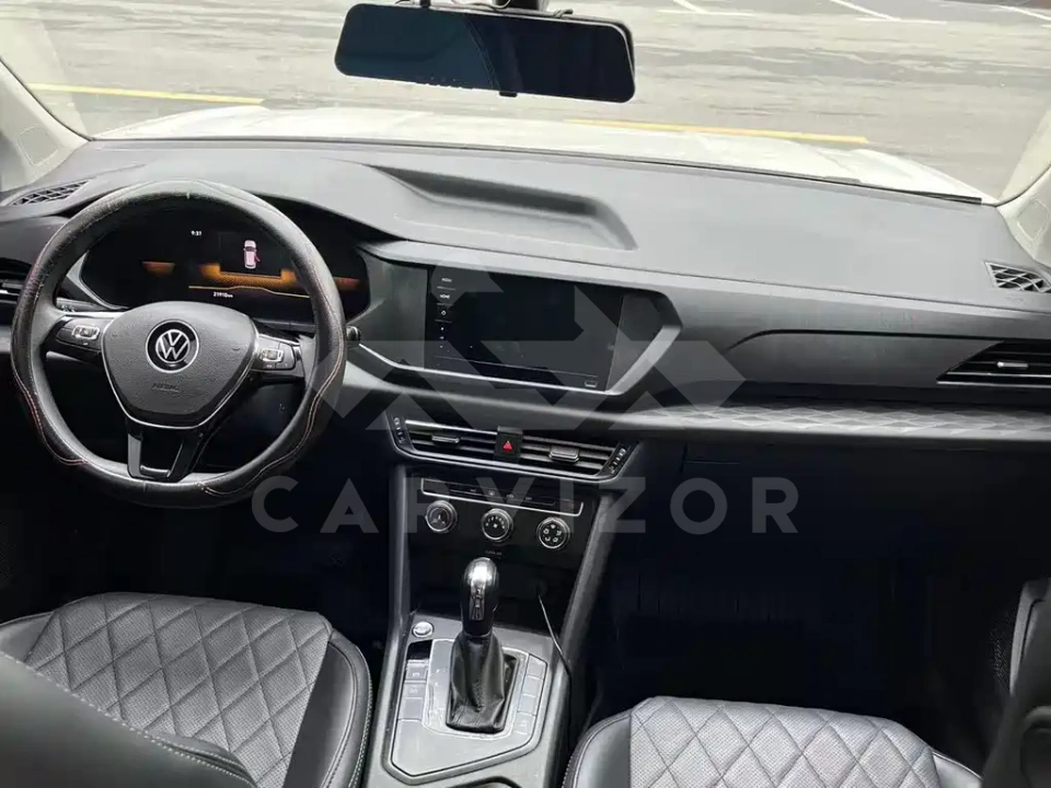 Volkswagen Tharu