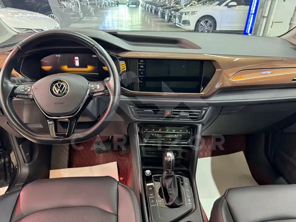 Volkswagen Tharu