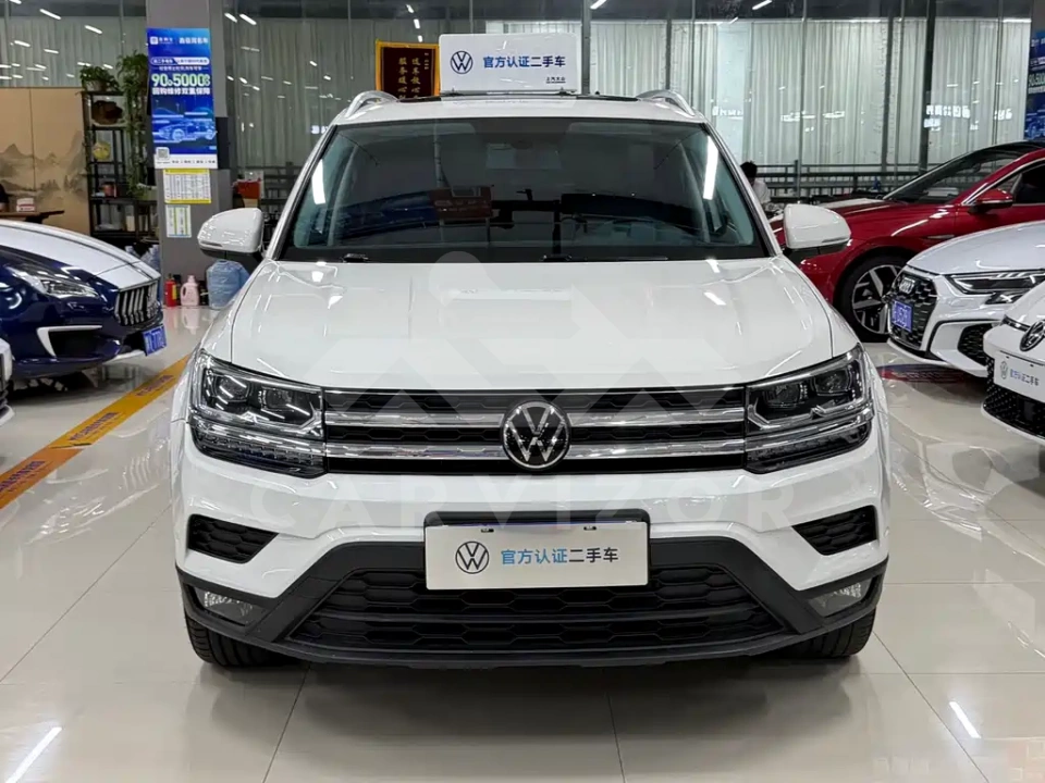 Volkswagen Tharu