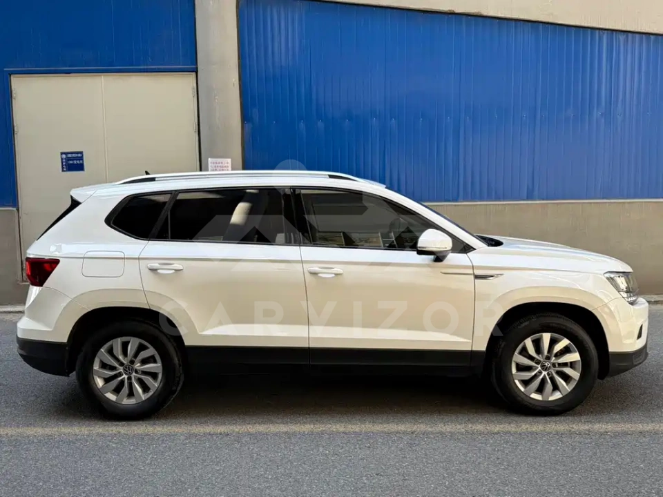 Volkswagen Tharu