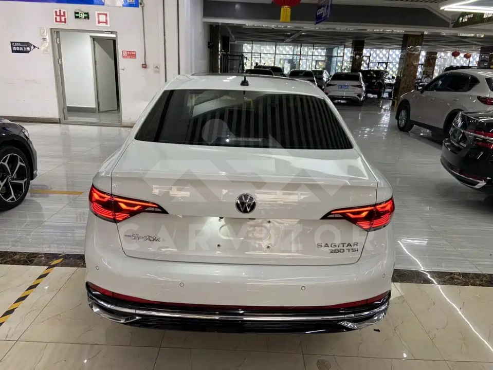 Volkswagen Sagitar