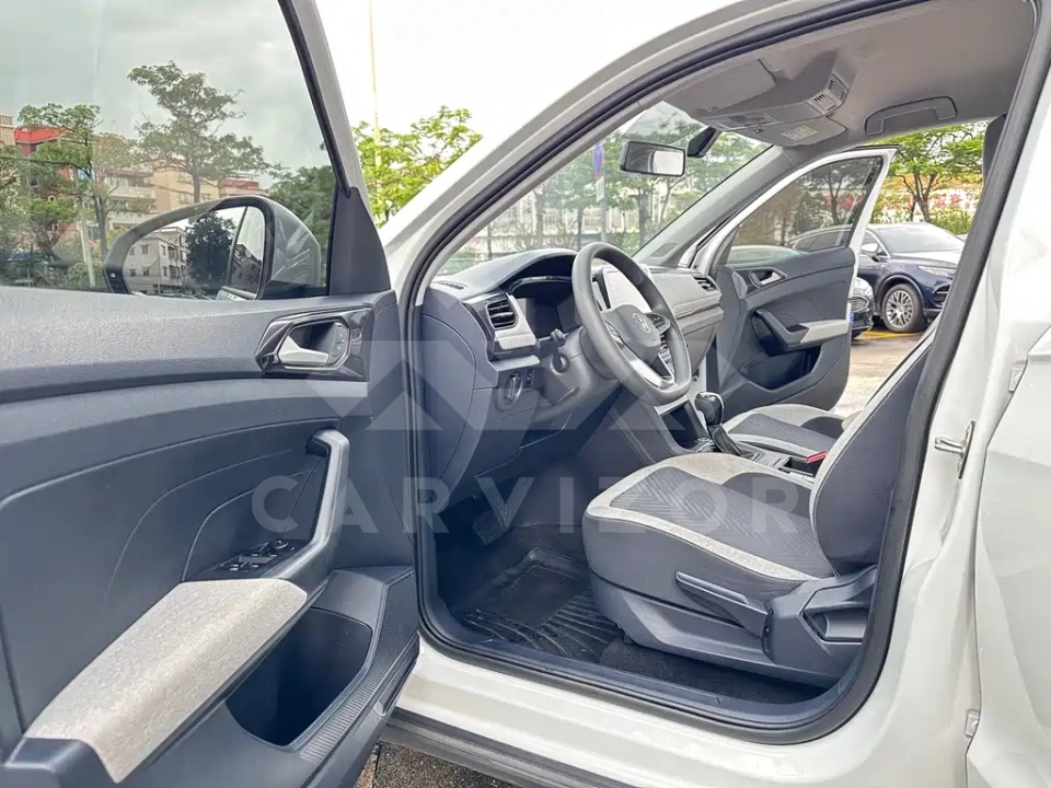 Volkswagen Tharu
