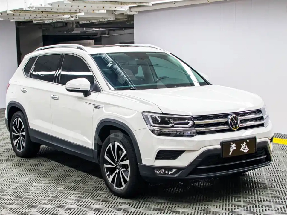 Volkswagen Tharu