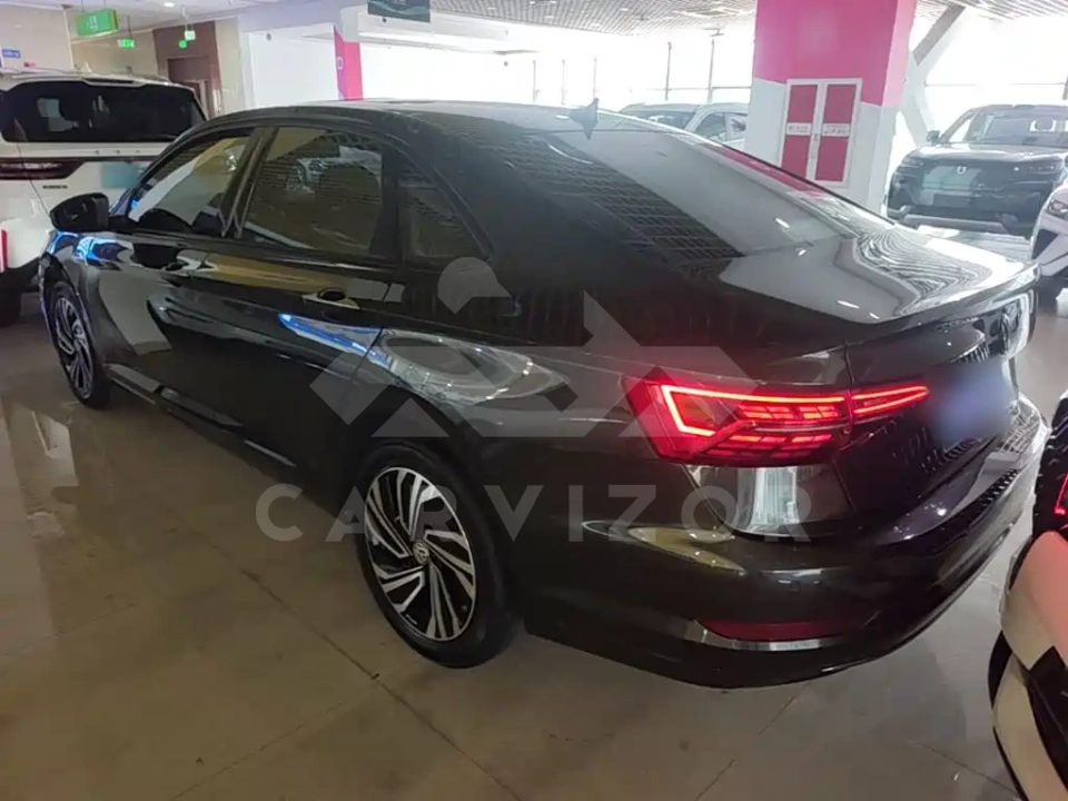 Volkswagen Sagitar