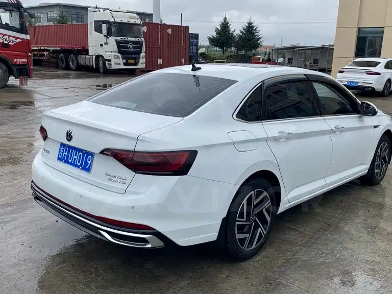 Volkswagen Sagitar