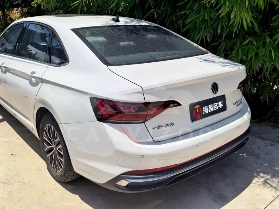 Volkswagen Sagitar