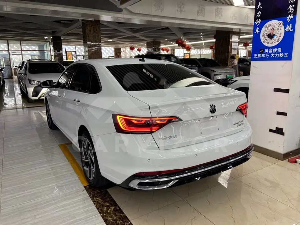 Volkswagen Sagitar
