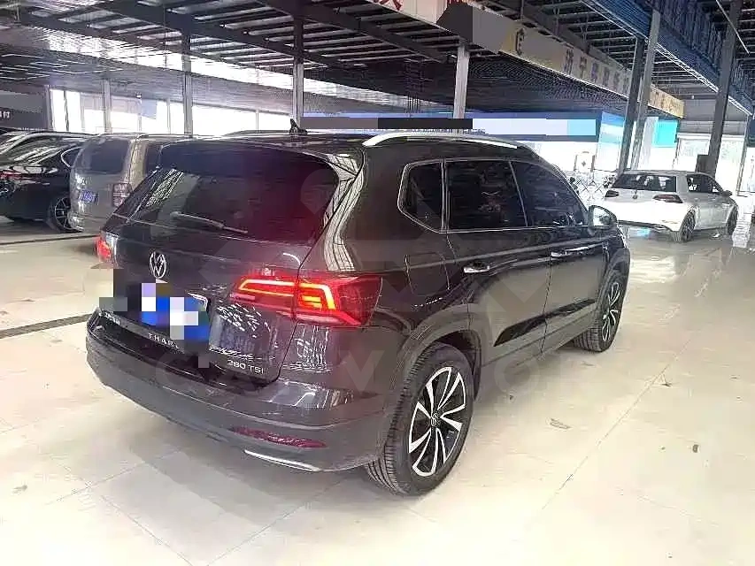 Volkswagen Tharu