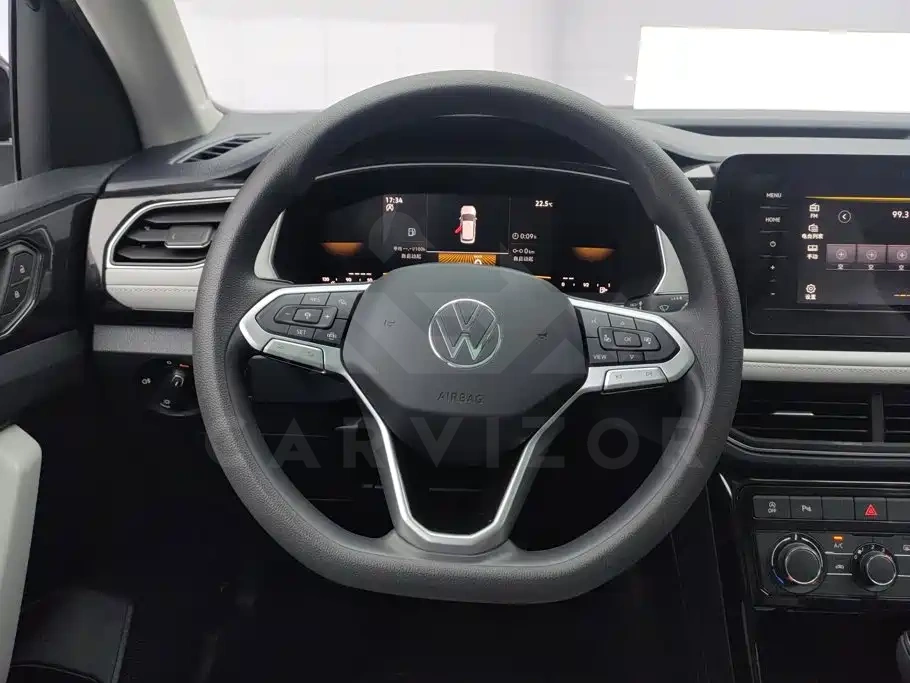 Volkswagen Tharu