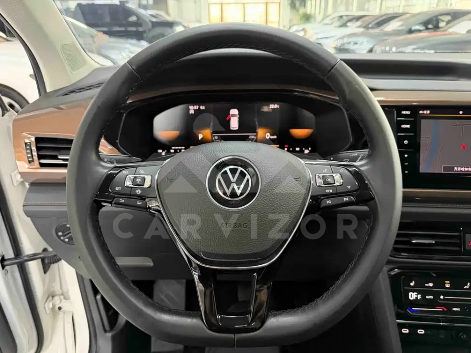 Volkswagen Tharu