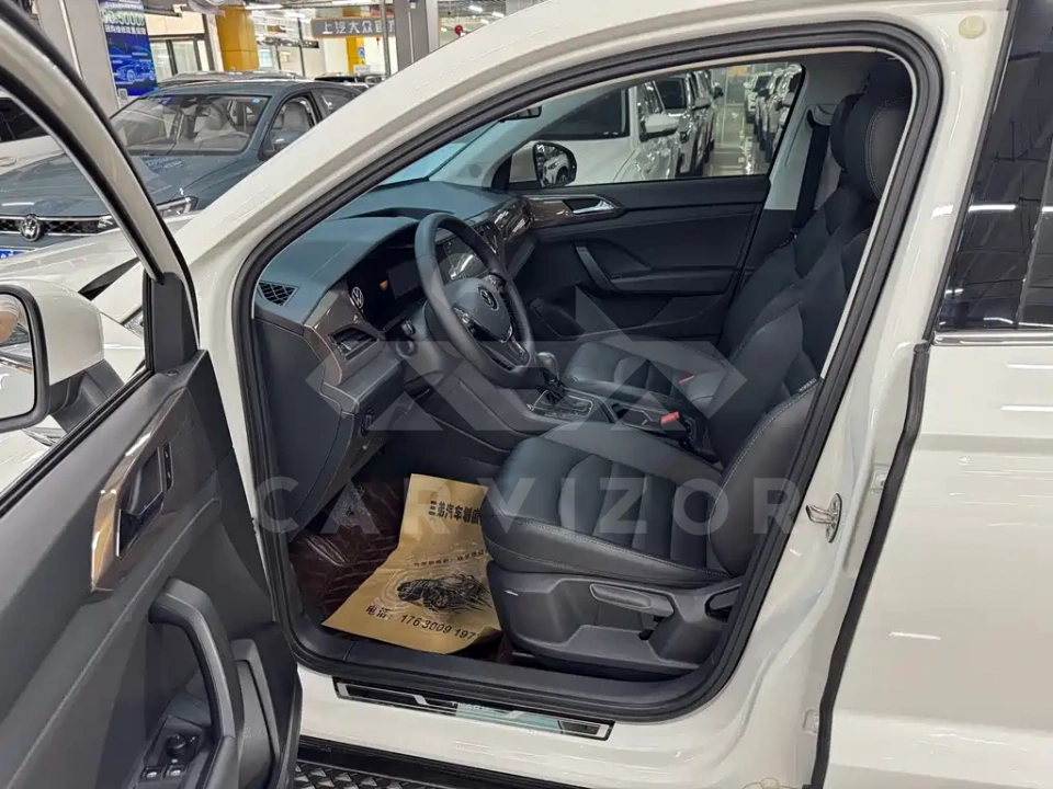 Volkswagen Tharu